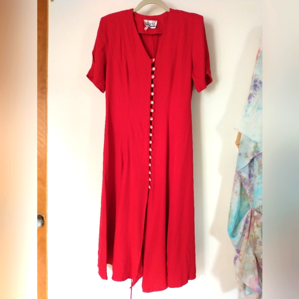 Perfect red midi dress